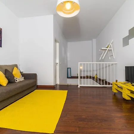 Amazing Modern Duplex Apartment